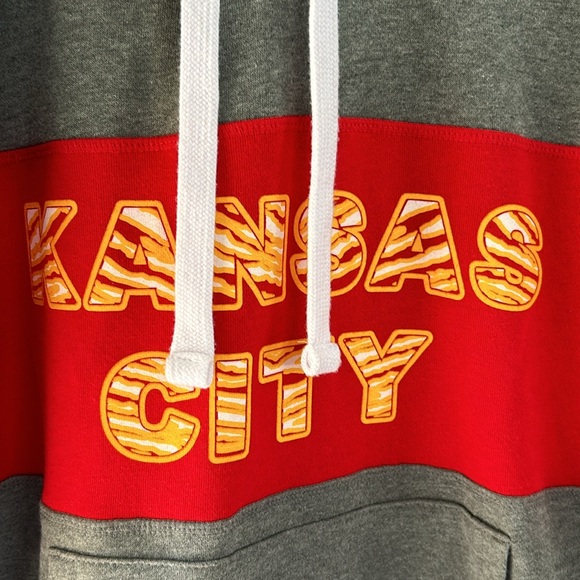 Love Letters Kansas City Chiefs hoodie, size XL - Picture 2 of 8